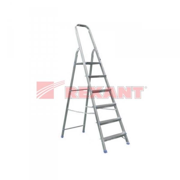 Стремянка алюминиевая шесть ступенек 12-5043